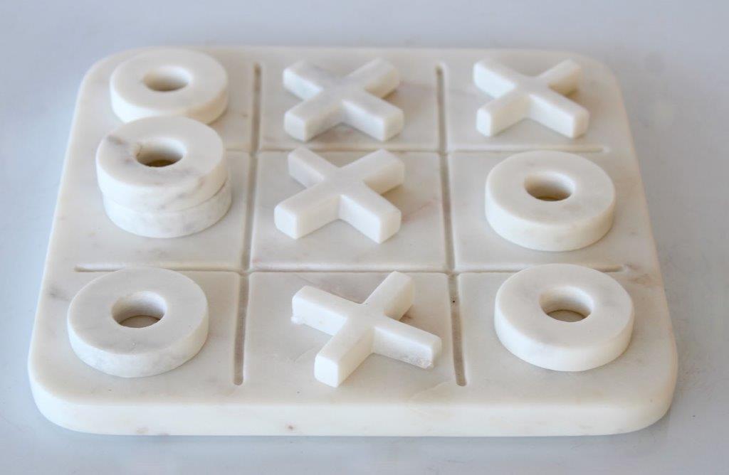 White Noughts & Crosses Game